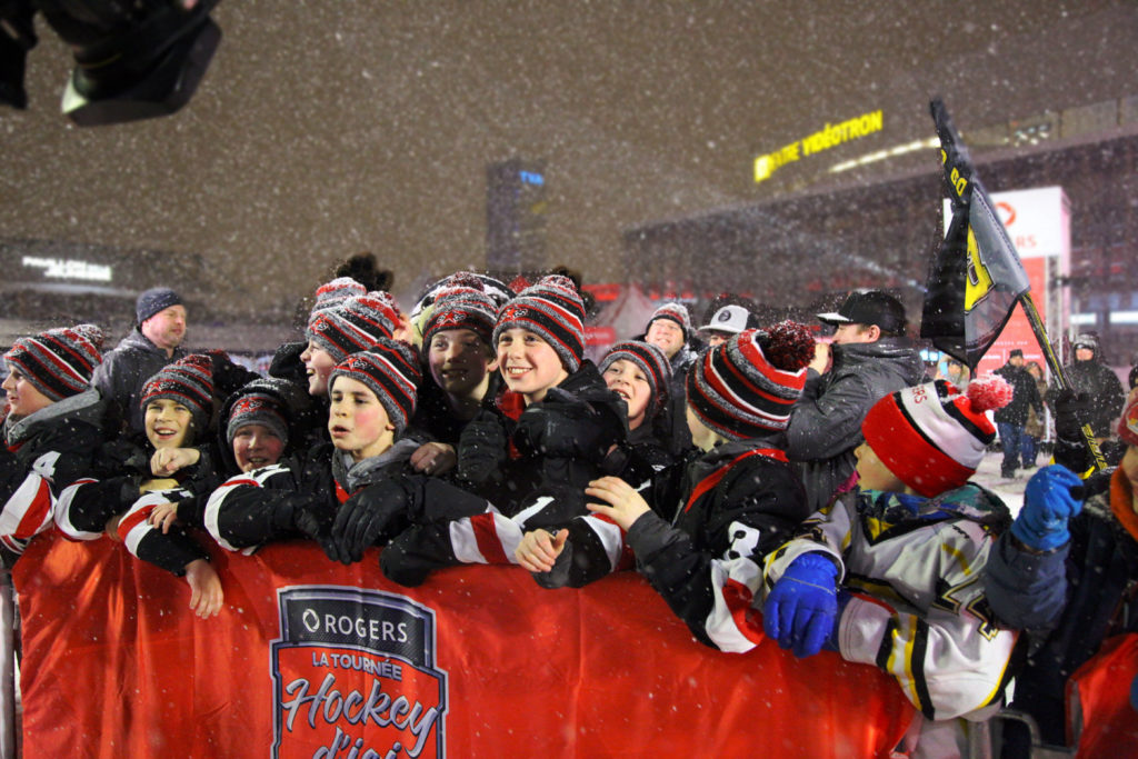 Hometown Hockey Comes To Lindsay. Ruralwave Powered By Rogers